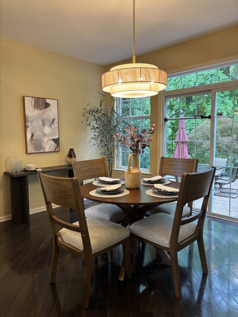 Riverwoods Dr in New Hope